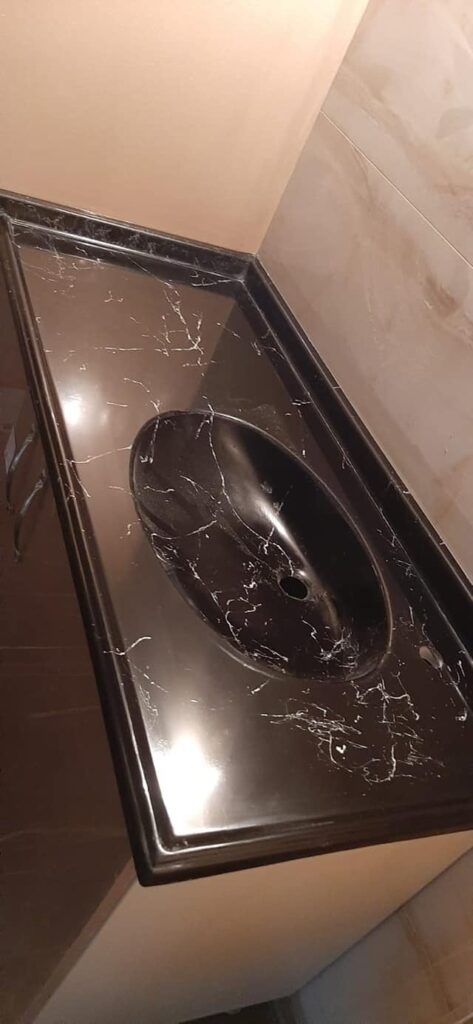 mermer desenli siyah mermerit banyo tezgahı